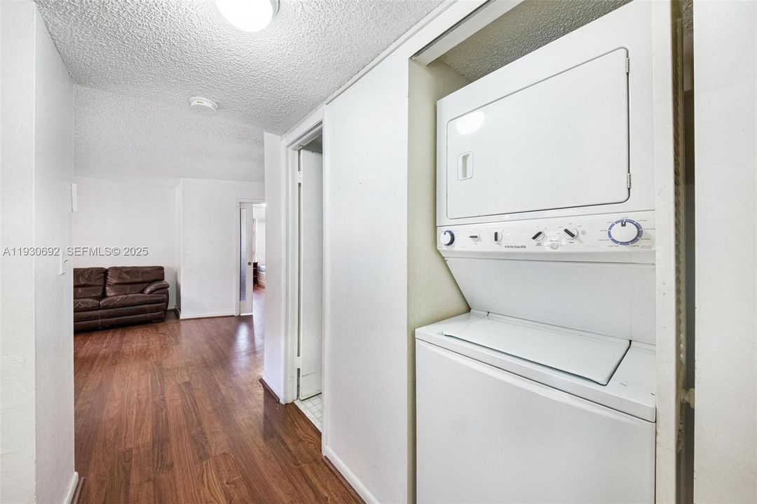 En Venta: $375,000 (3 camas, 2 baños, 1538 Pies cuadrados)