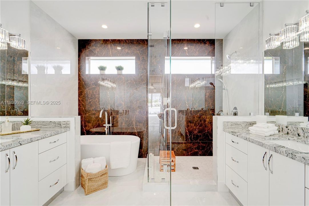 For Rent: $4,795 (4 beds, 3 baths, 2992 Square Feet)