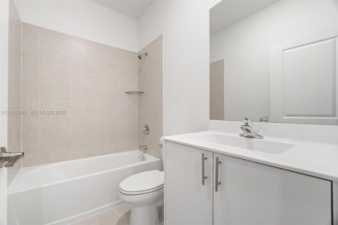 На продажу: $420,000 (3 спален, 2 ванн, 1545 Квадратных фут)