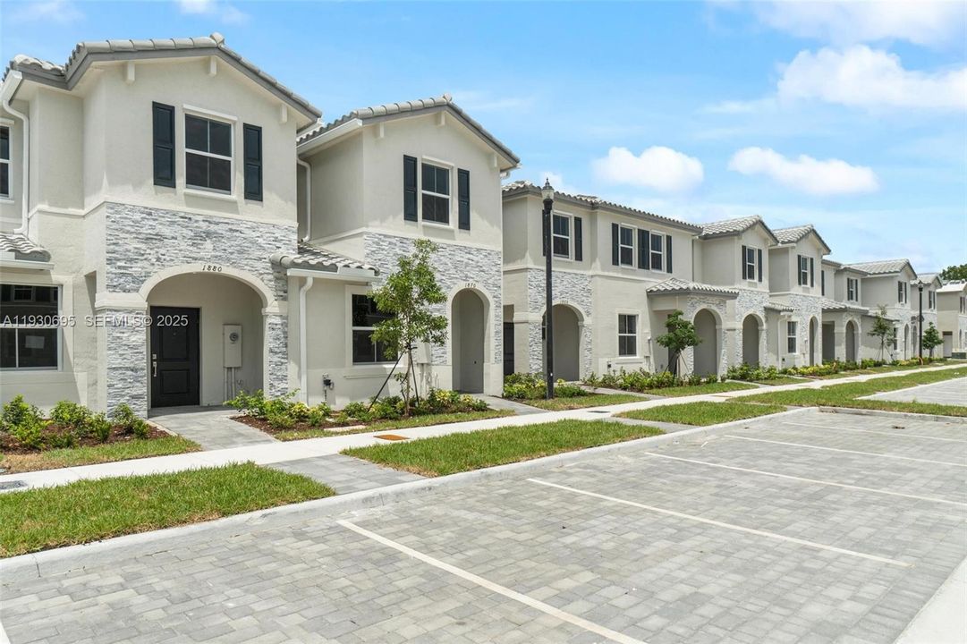 На продажу: $420,000 (3 спален, 2 ванн, 1545 Квадратных фут)