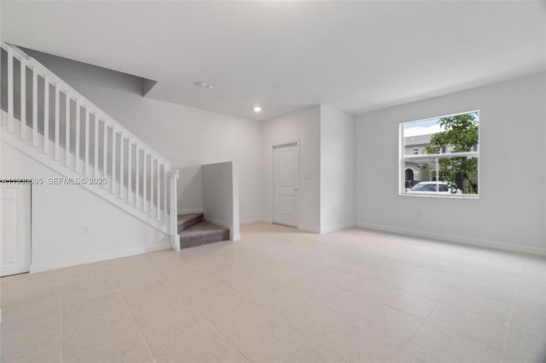 На продажу: $420,000 (3 спален, 2 ванн, 1545 Квадратных фут)