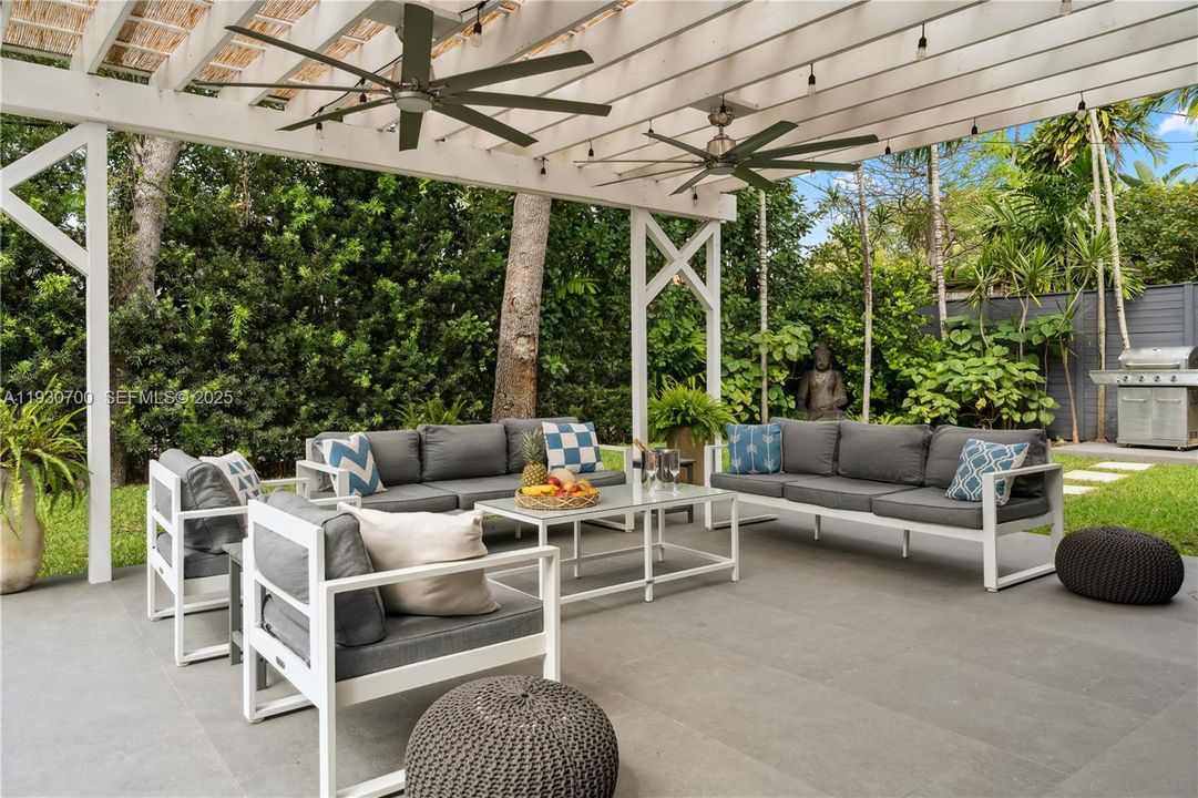 En Renta: $9,000 (3 camas, 2 baños, 1768 Pies cuadrados)