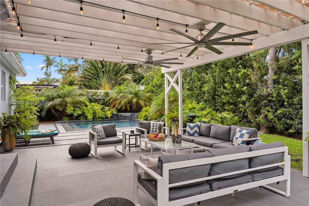 En Renta: $9,000 (3 camas, 2 baños, 1768 Pies cuadrados)