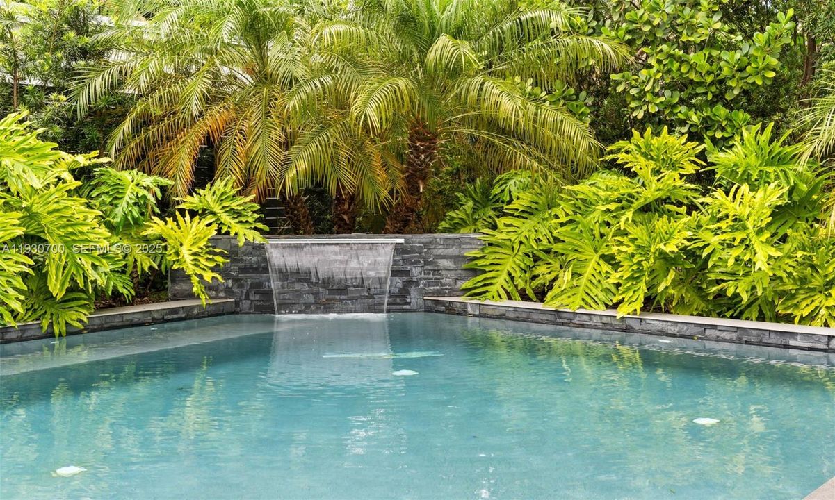 En Renta: $9,000 (3 camas, 2 baños, 1768 Pies cuadrados)