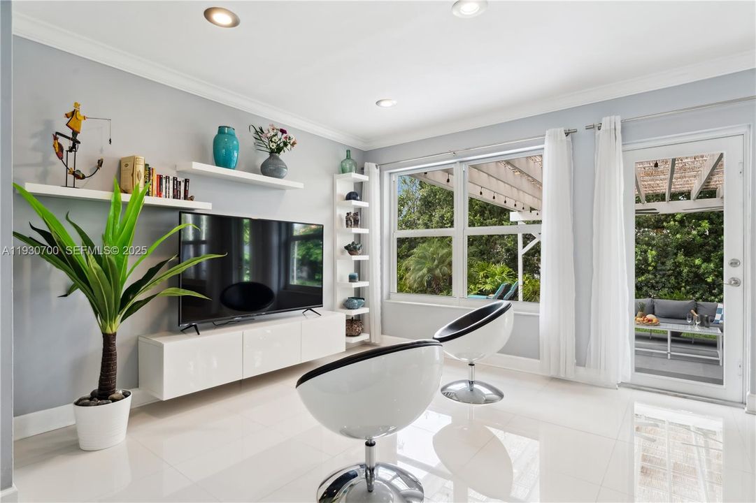 En Renta: $9,000 (3 camas, 2 baños, 1768 Pies cuadrados)