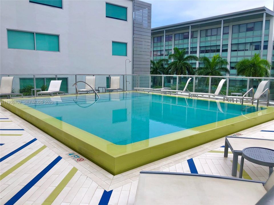 В аренду: $5,000 (2 спален, 2 ванн, 1014 Квадратных фут)