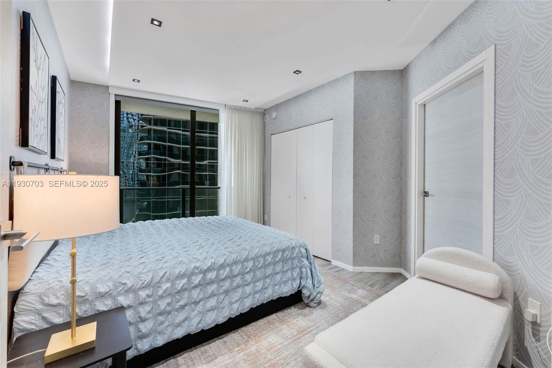 For Rent: $8,000 (2 beds, 2 baths, 1152 Square Feet)