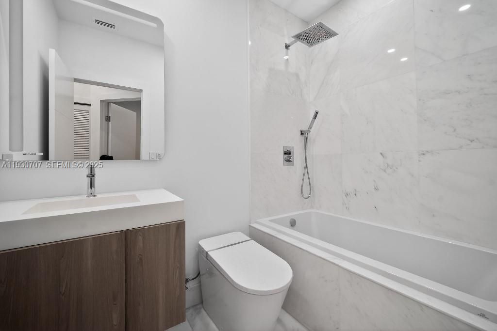 For Sale: $1,088,000 (4 beds, 3 baths, 2144 Square Feet)