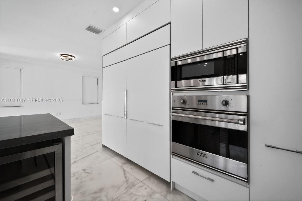 For Sale: $1,088,000 (4 beds, 3 baths, 2144 Square Feet)