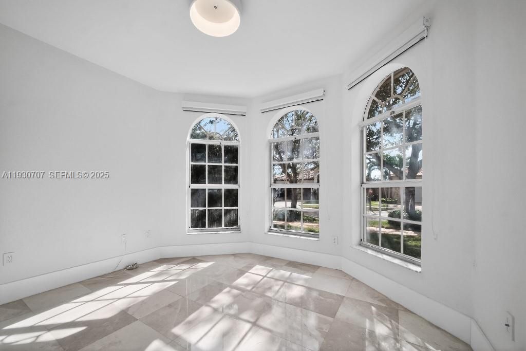 For Sale: $1,088,000 (4 beds, 3 baths, 2144 Square Feet)