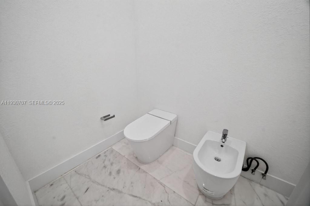 For Sale: $1,088,000 (4 beds, 3 baths, 2144 Square Feet)