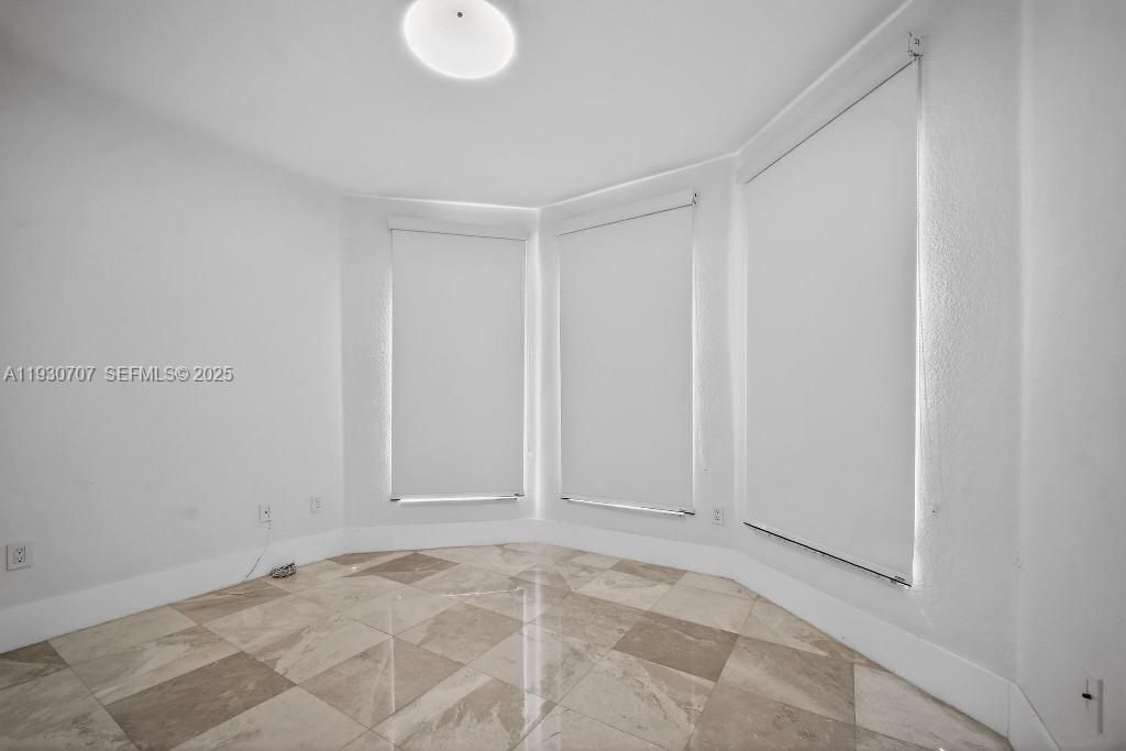 For Sale: $1,088,000 (4 beds, 3 baths, 2144 Square Feet)