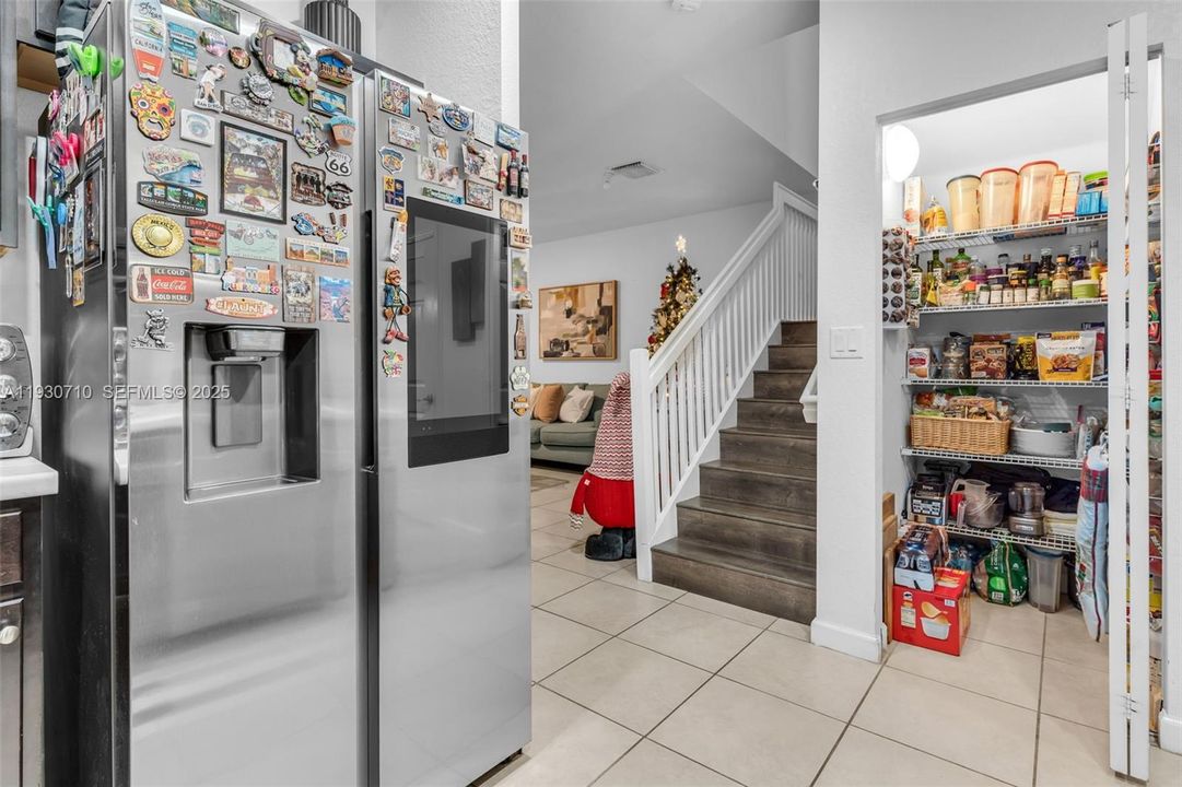 待售: $450,000 (3 贝兹, 3 浴室, 1870 平方英尺)