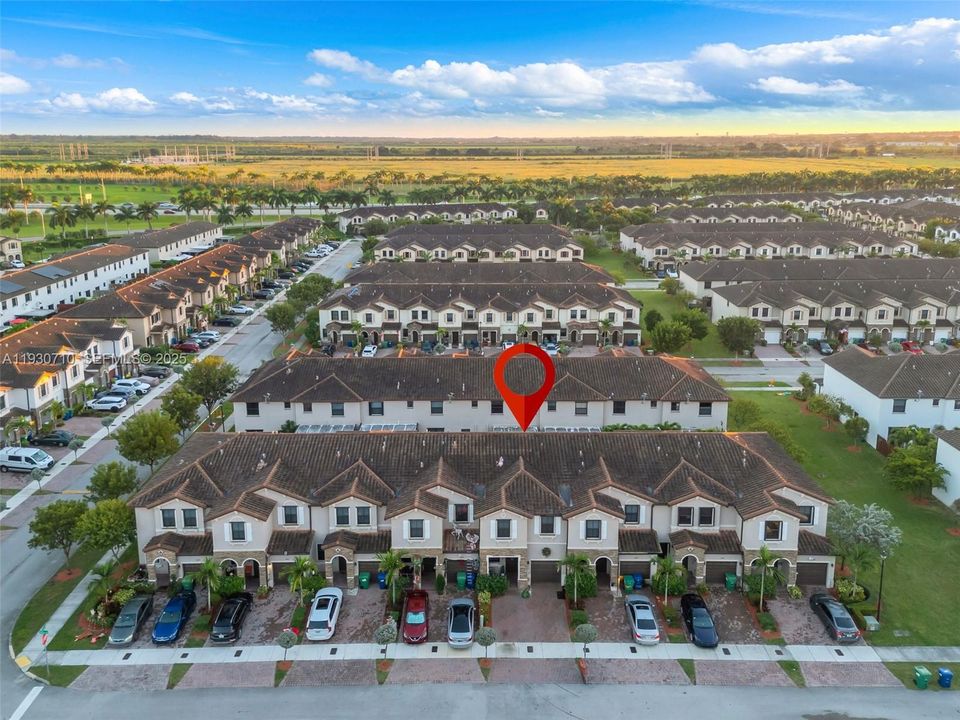 待售: $450,000 (3 贝兹, 3 浴室, 1870 平方英尺)