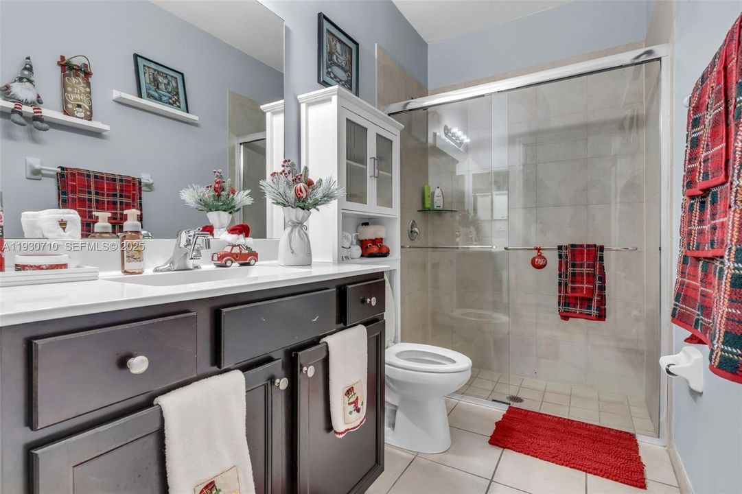 待售: $450,000 (3 贝兹, 3 浴室, 1870 平方英尺)