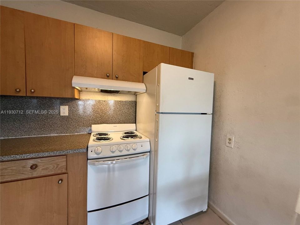 For Rent: $1,750 (2 beds, 1 baths, 591 Square Feet)