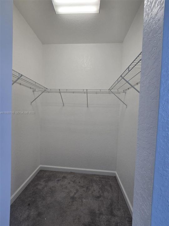 For Rent: $2,500 (3 beds, 2 baths, 1544 Square Feet)