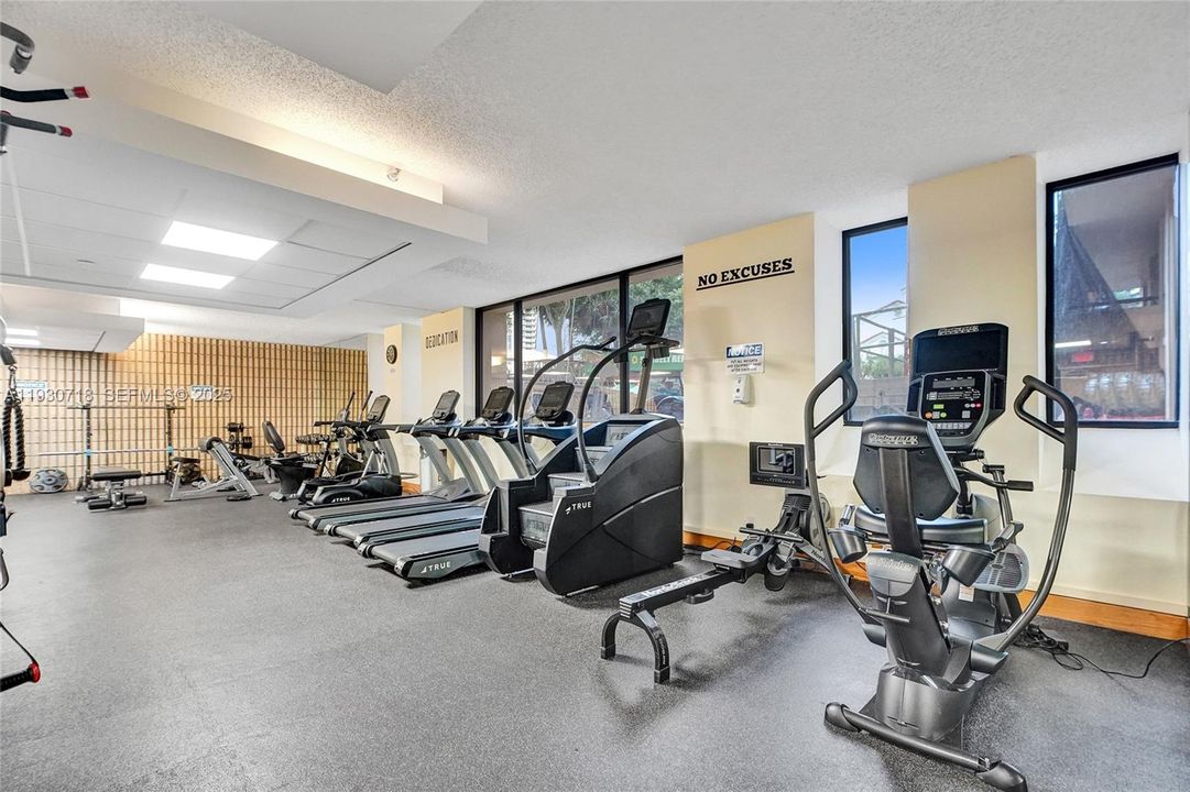 待售: $779,000 (3 贝兹, 2 浴室, 1990 平方英尺)