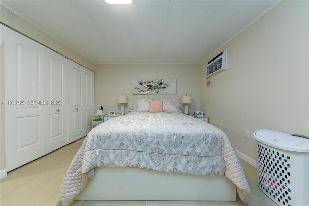 На продажу: $699,999 (4 спален, 4 ванн, 1824 Квадратных фут)