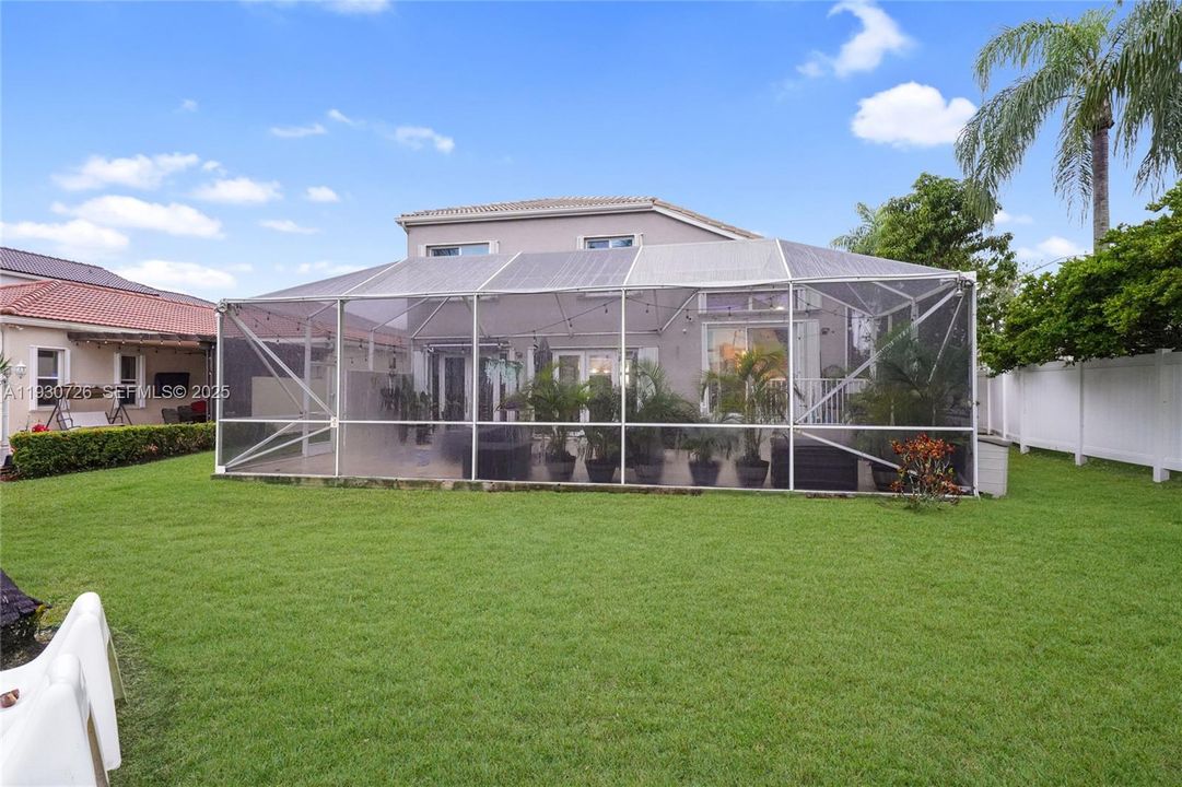 For Sale: $815,000 (4 beds, 3 baths, 2965 Square Feet)