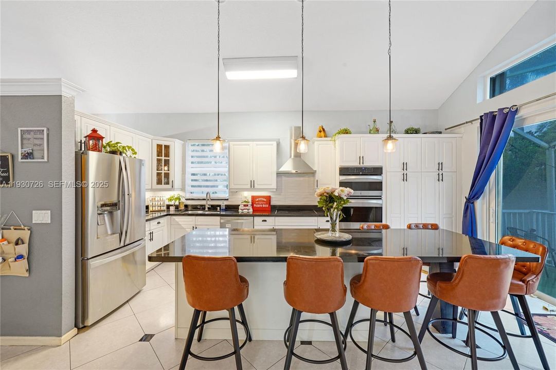 For Sale: $815,000 (4 beds, 3 baths, 2965 Square Feet)