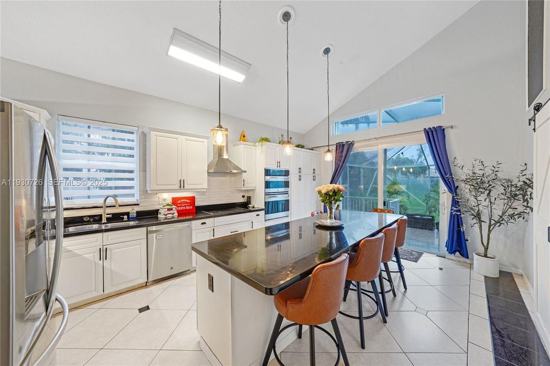 For Sale: $815,000 (4 beds, 3 baths, 2965 Square Feet)