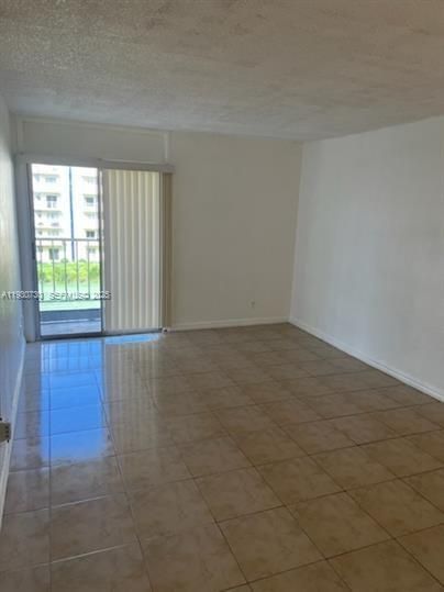 В аренду: $1,700 (1 спален, 1 ванн, 605 Квадратных фут)