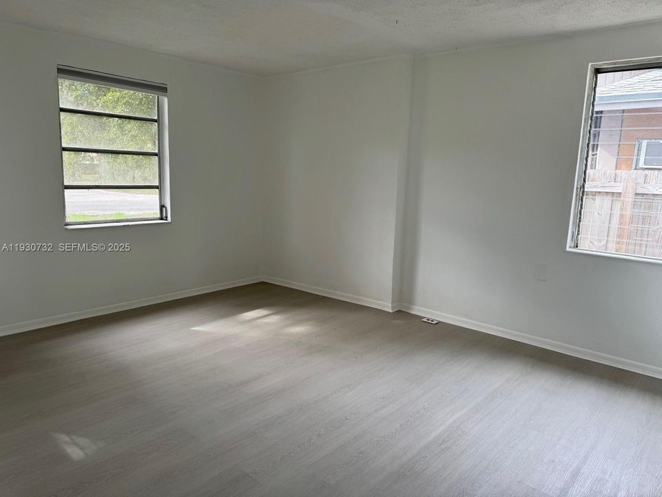 For Rent: $2,750 (2 beds, 1 baths, 1248 Square Feet)