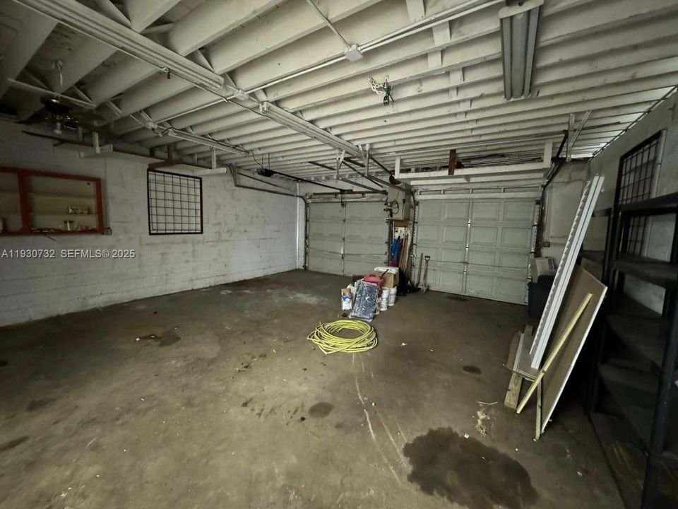 For Rent: $2,750 (2 beds, 1 baths, 1248 Square Feet)