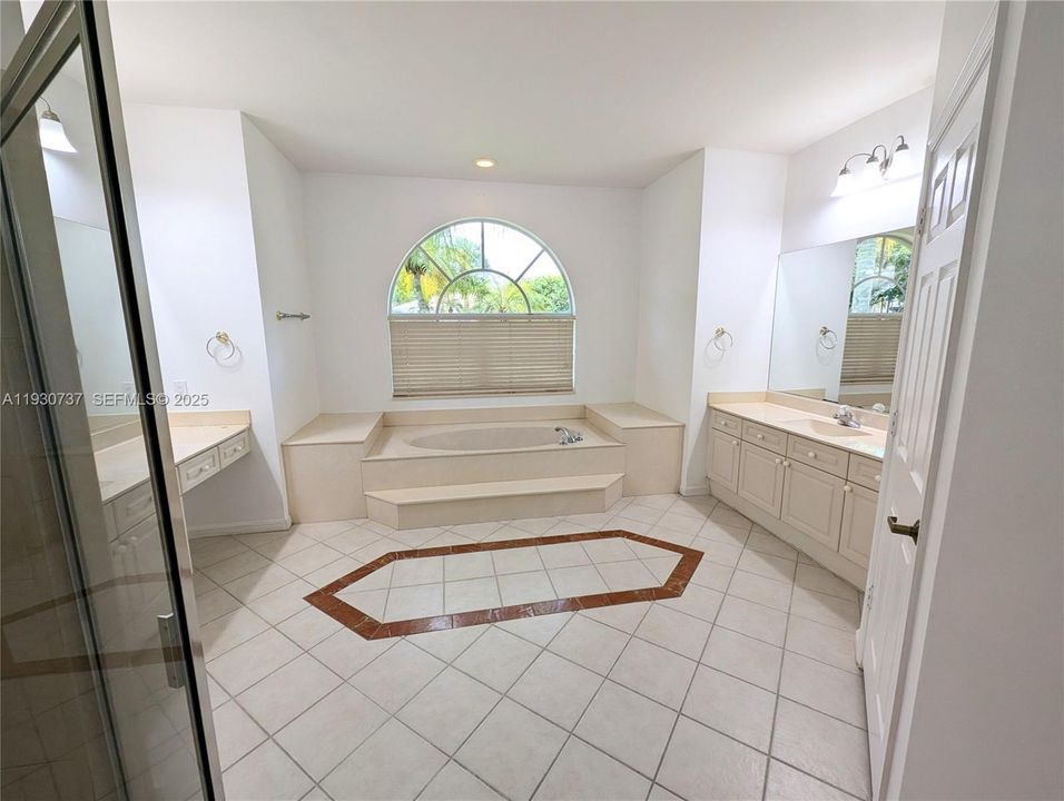 For Rent: $5,500 (4 beds, 3 baths, 2777 Square Feet)