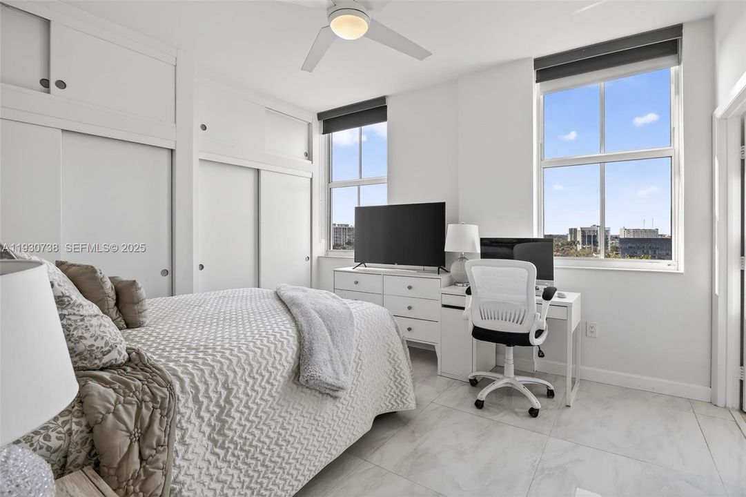 For Sale: $679,000 (2 beds, 3 baths, 1650 Square Feet)