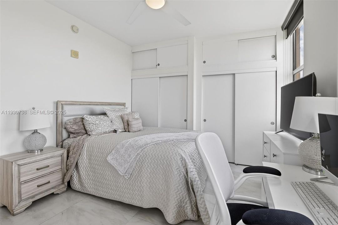 For Sale: $679,000 (2 beds, 3 baths, 1650 Square Feet)