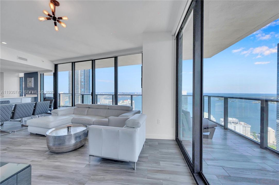 For Rent: $8,000 (3 beds, 2 baths, 1505 Square Feet)