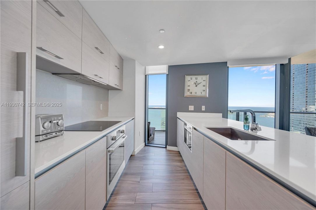 For Rent: $8,000 (3 beds, 2 baths, 1505 Square Feet)