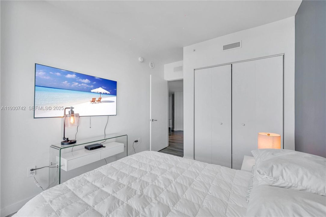 For Rent: $8,000 (3 beds, 2 baths, 1505 Square Feet)