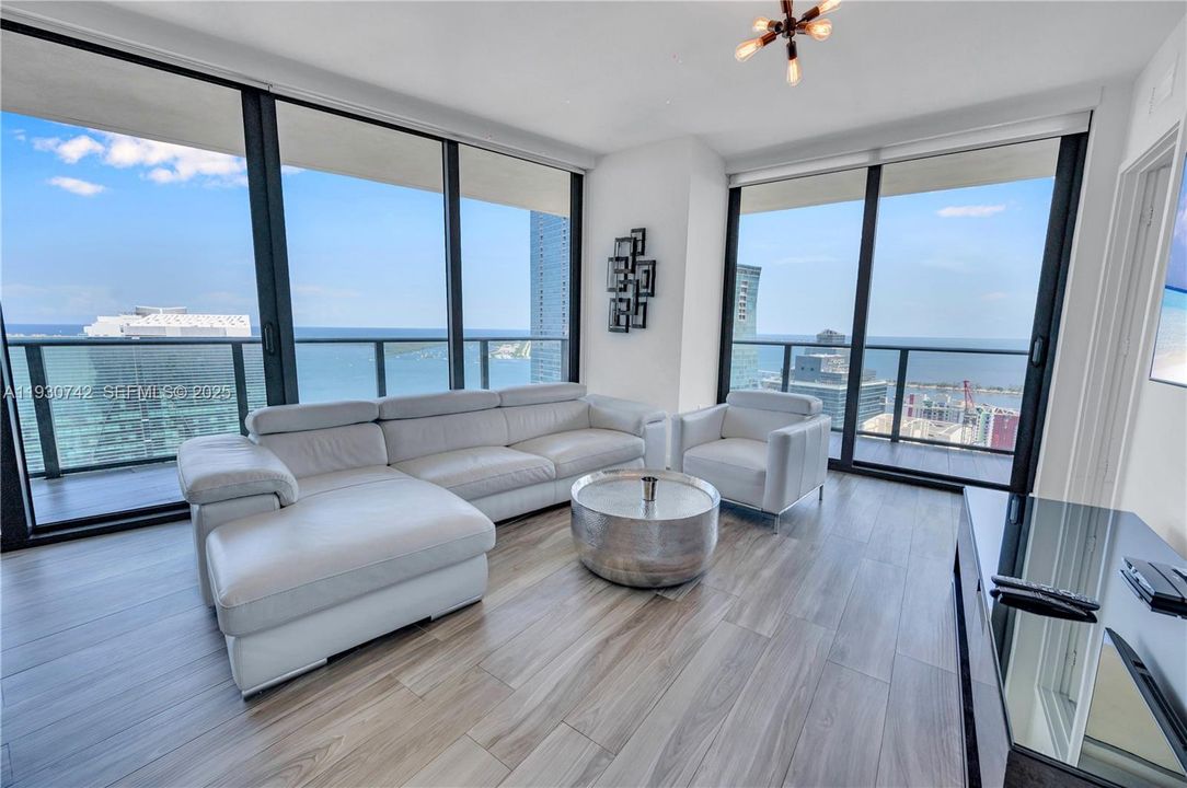 For Rent: $8,000 (3 beds, 2 baths, 1505 Square Feet)