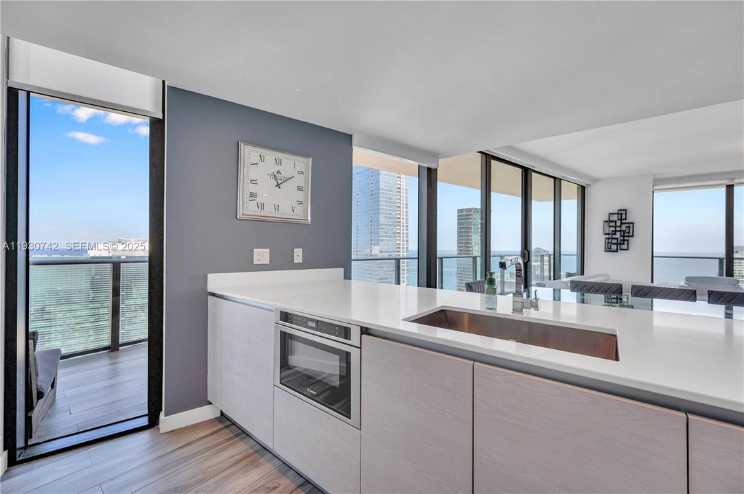 For Rent: $8,000 (3 beds, 2 baths, 1505 Square Feet)