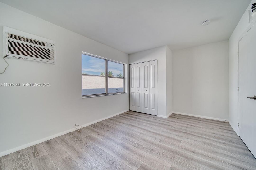 For Rent: $1,900 (1 beds, 1 baths, 481 Square Feet)