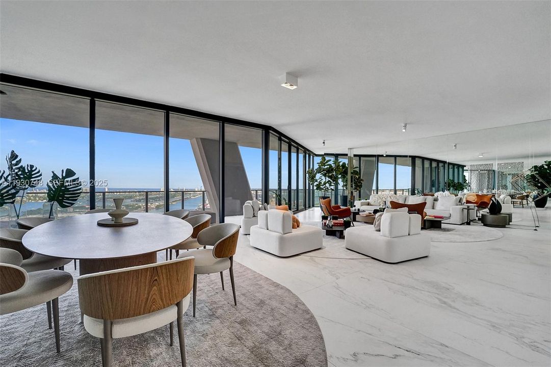 На продажу: $7,495,000 (4 спален, 5 ванн, 4600 Квадратных фут)