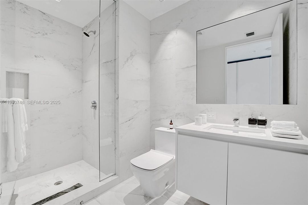 На продажу: $7,495,000 (4 спален, 5 ванн, 4600 Квадратных фут)