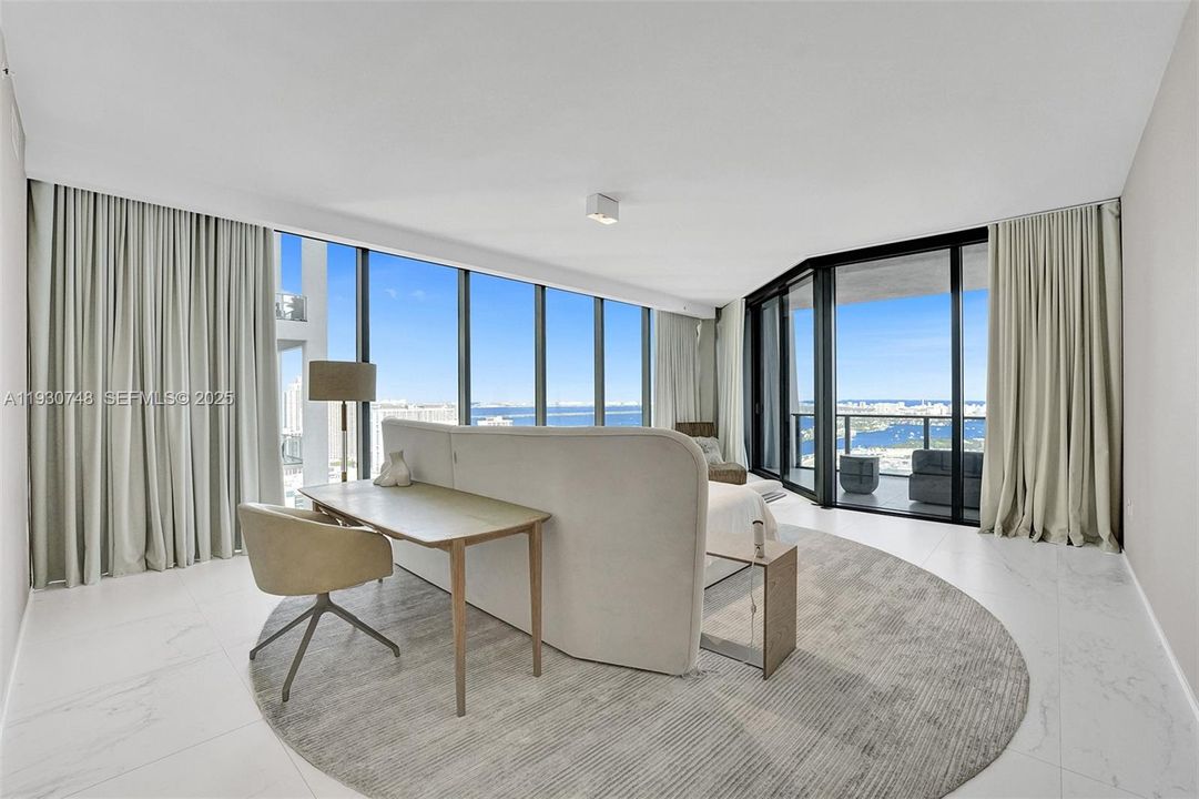 На продажу: $7,495,000 (4 спален, 5 ванн, 4600 Квадратных фут)