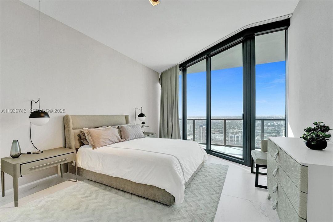 На продажу: $7,495,000 (4 спален, 5 ванн, 4600 Квадратных фут)