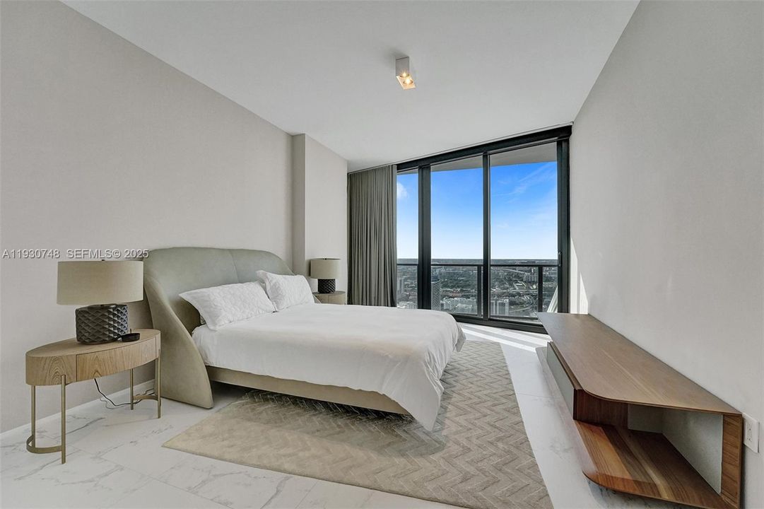 На продажу: $7,495,000 (4 спален, 5 ванн, 4600 Квадратных фут)