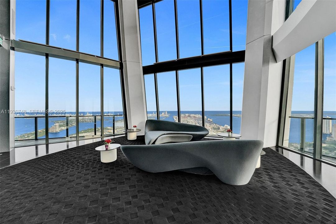 На продажу: $7,495,000 (4 спален, 5 ванн, 4600 Квадратных фут)