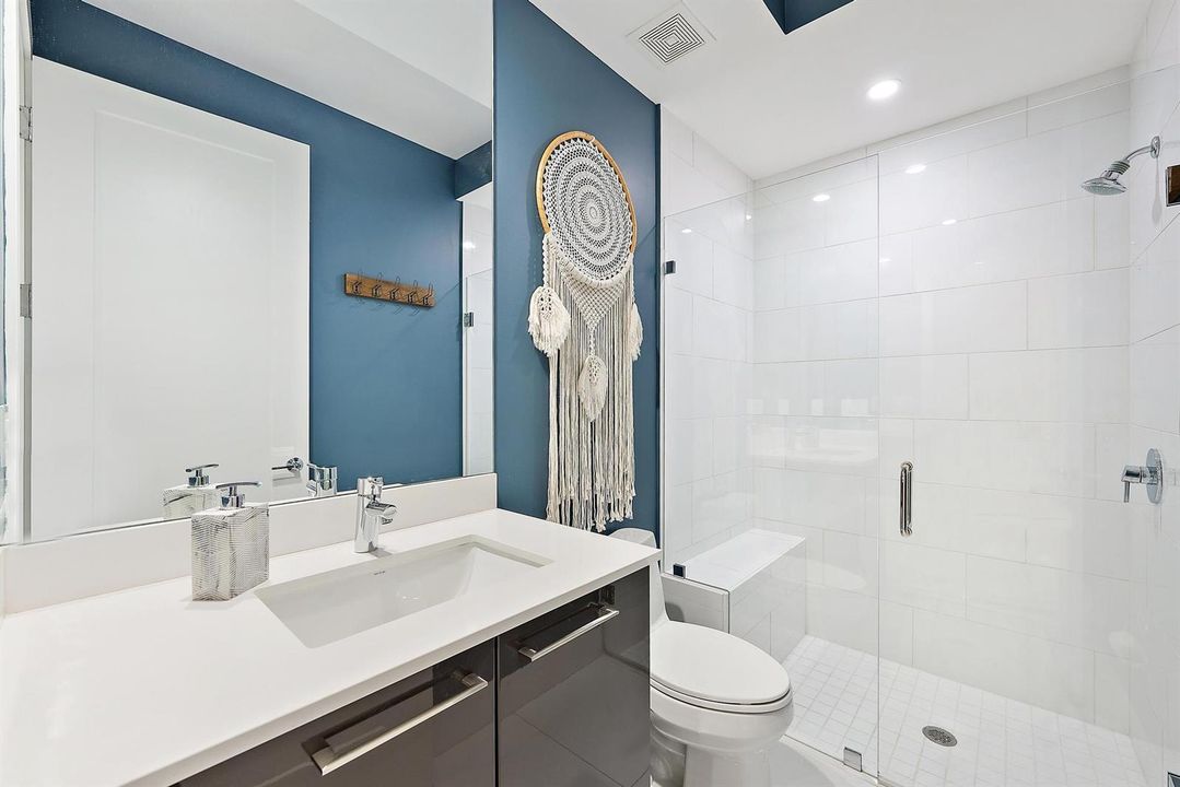 112 Water Clb Wy-11