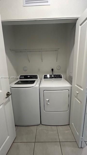 В аренду: $3,000 (4 спален, 2 ванн, 1820 Квадратных фут)