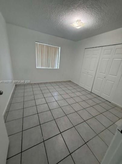 В аренду: $2,100 (2 спален, 1 ванн, 868 Квадратных фут)