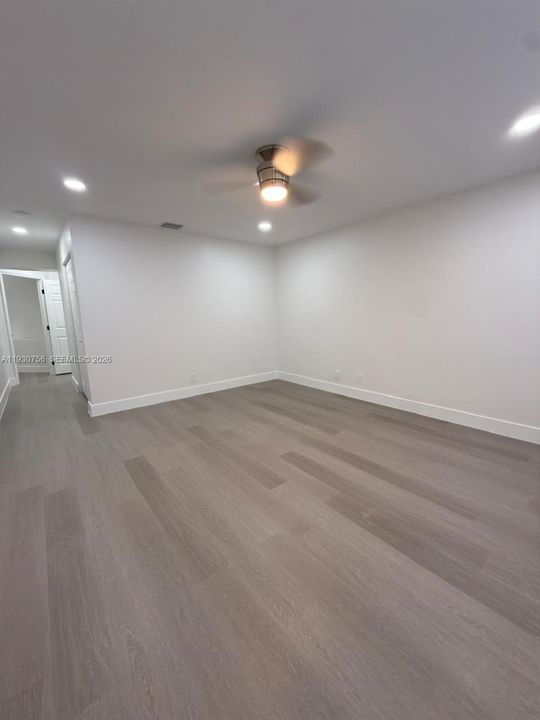 В аренду: $4,350 (3 спален, 2 ванн, 2048 Квадратных фут)