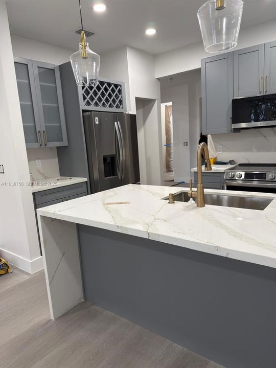 En Renta: $4,350 (3 camas, 2 baños, 2048 Pies cuadrados)