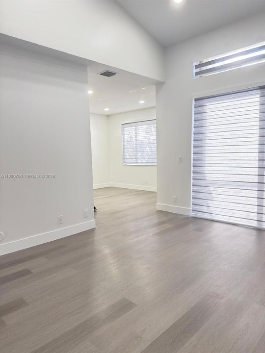 В аренду: $4,350 (3 спален, 2 ванн, 2048 Квадратных фут)